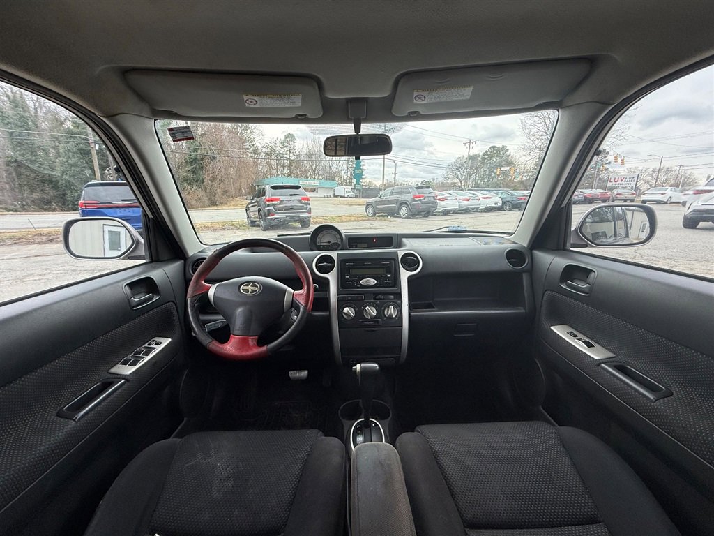 Used 2004 Scion xB image 8