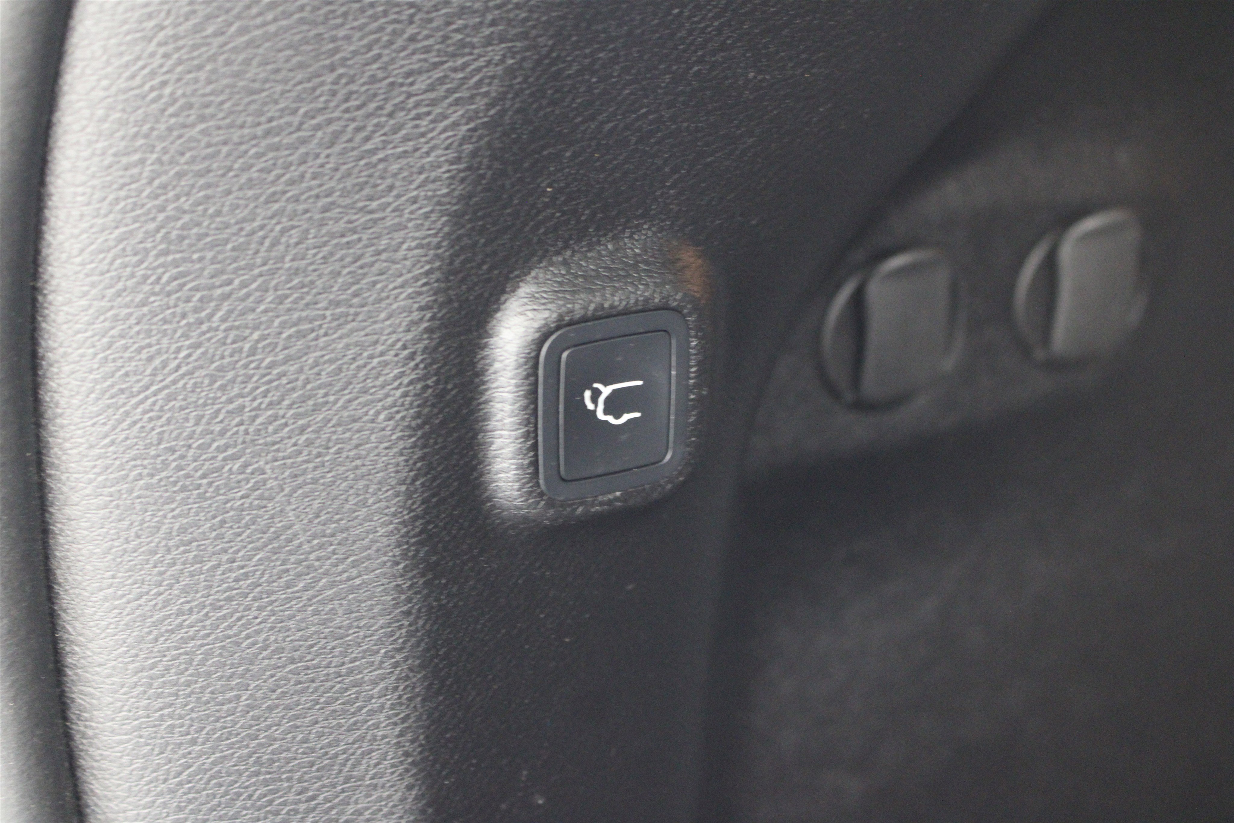 Used 2022 Jeep Cherokee Latitude Lux image 23