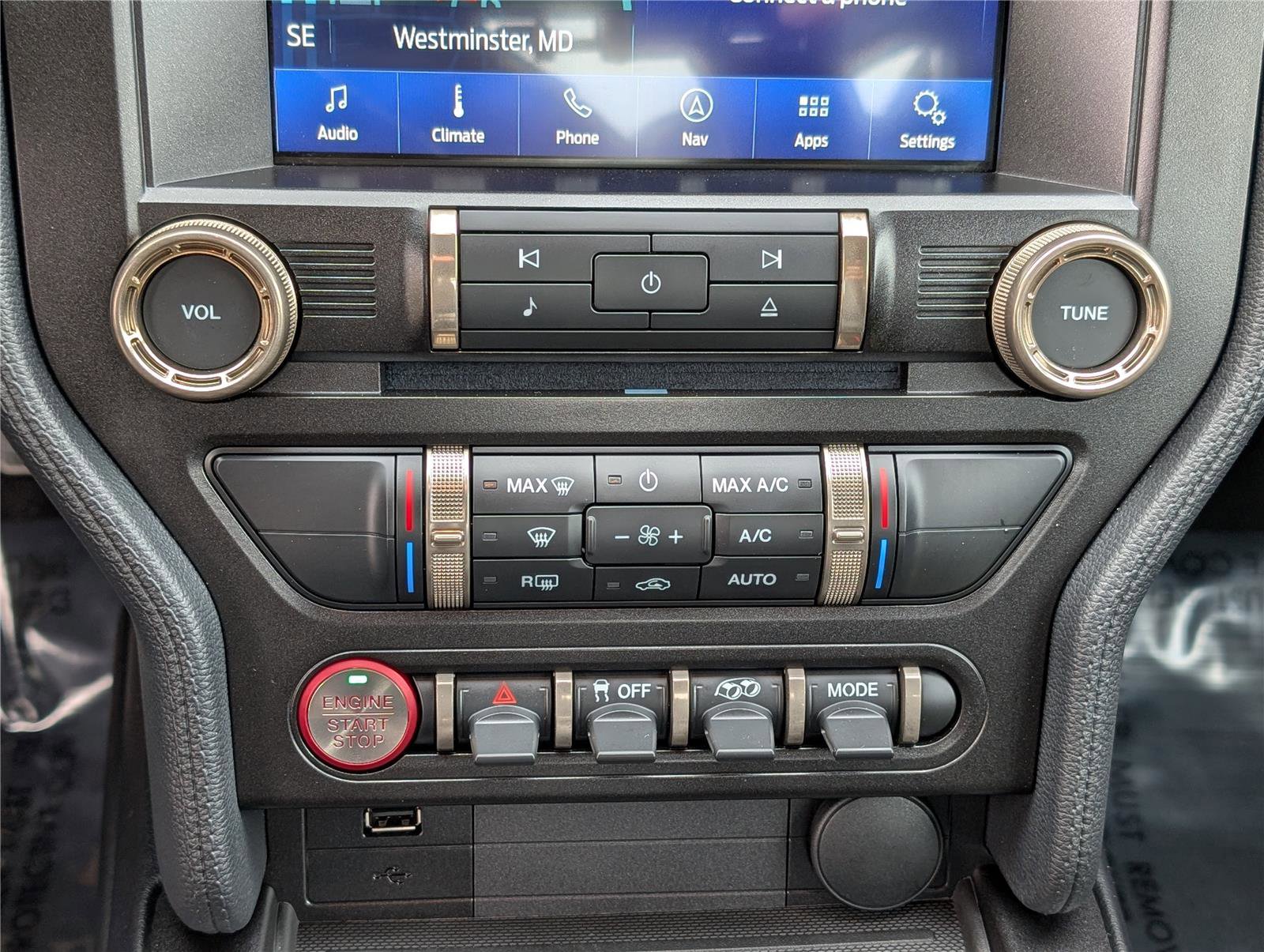 Used 2021 Ford Mustang Shelby GT500 w/ Technology Package image 33