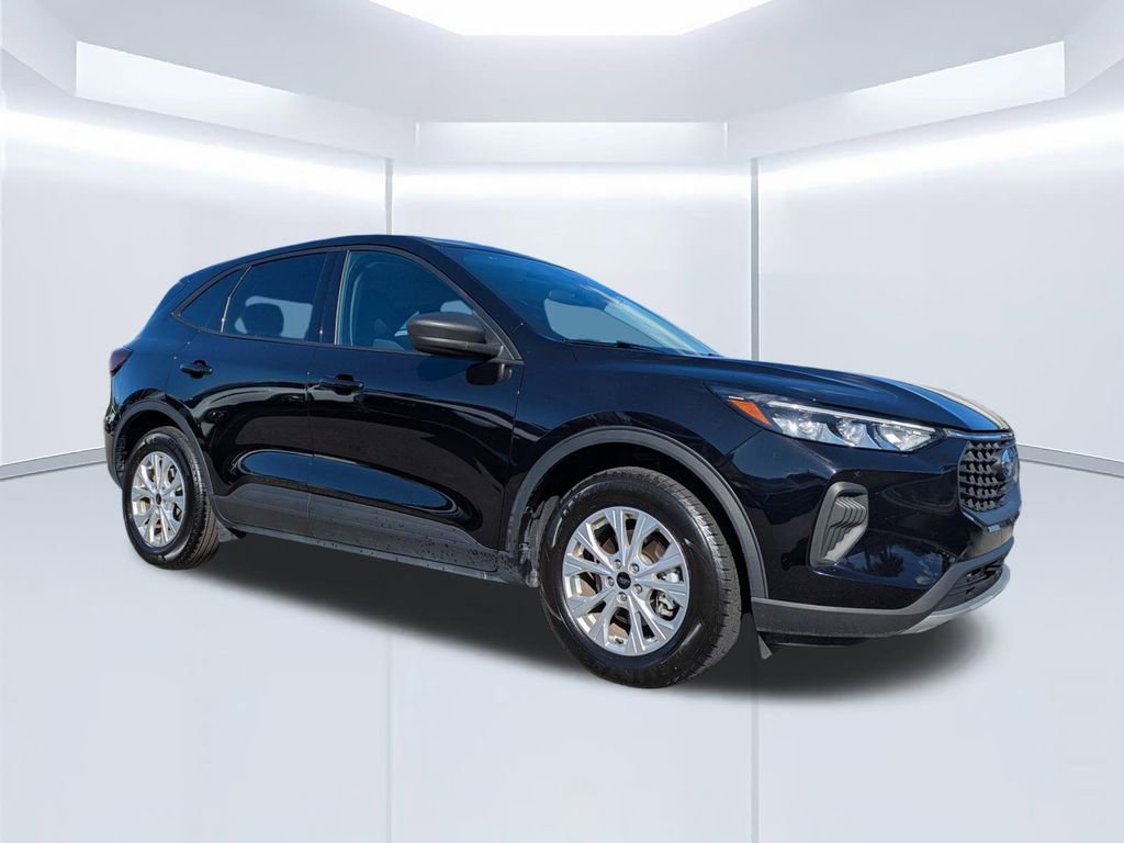 Used 2025 Ford Escape Active image 1