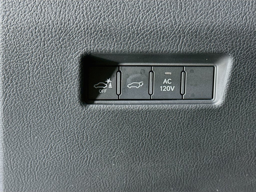 Used 2024 Lexus GX 550 AWD/4WD image 11