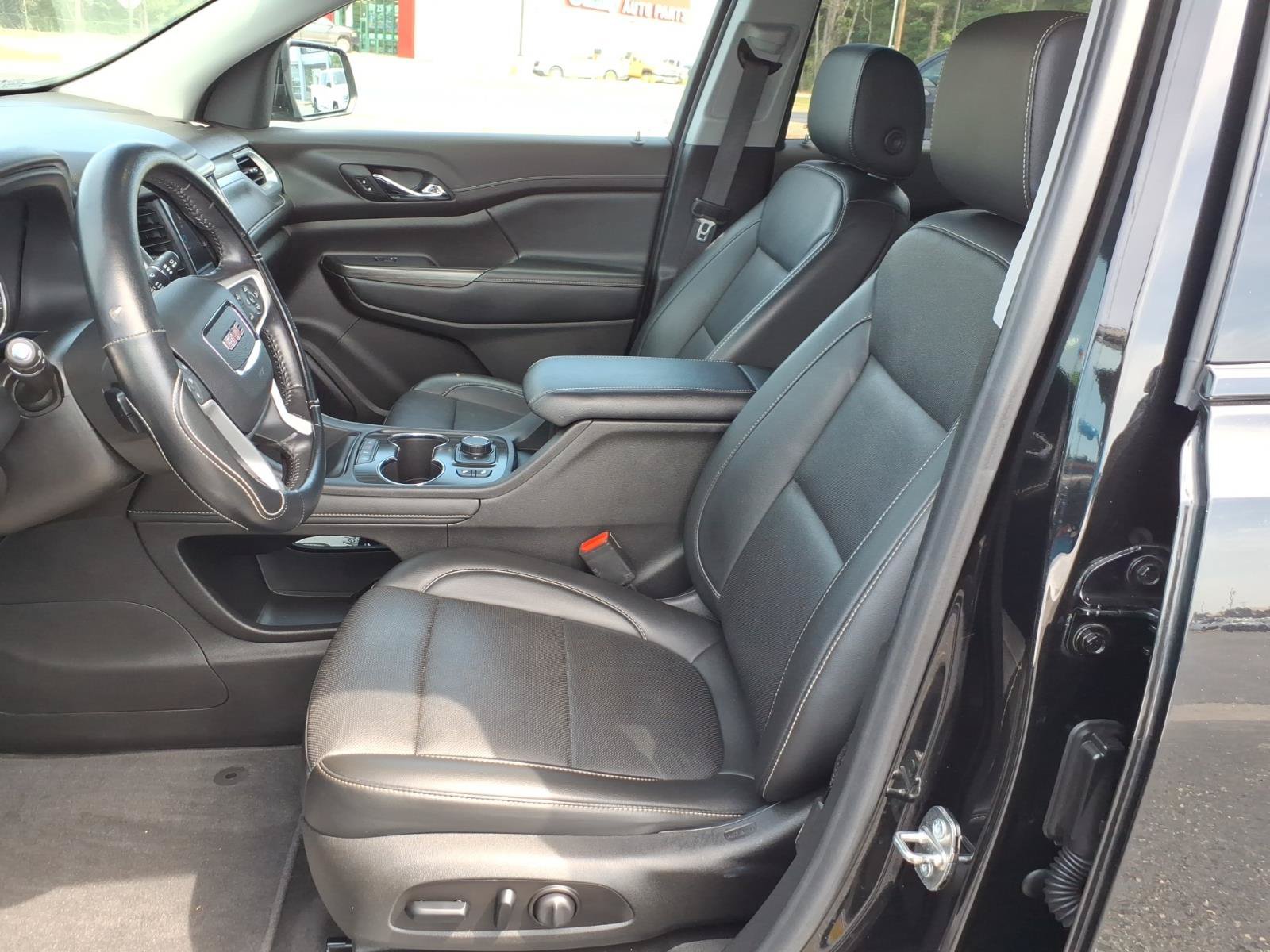 Used 2021 GMC Acadia SLT w/ Elevation Edition FWD image 12