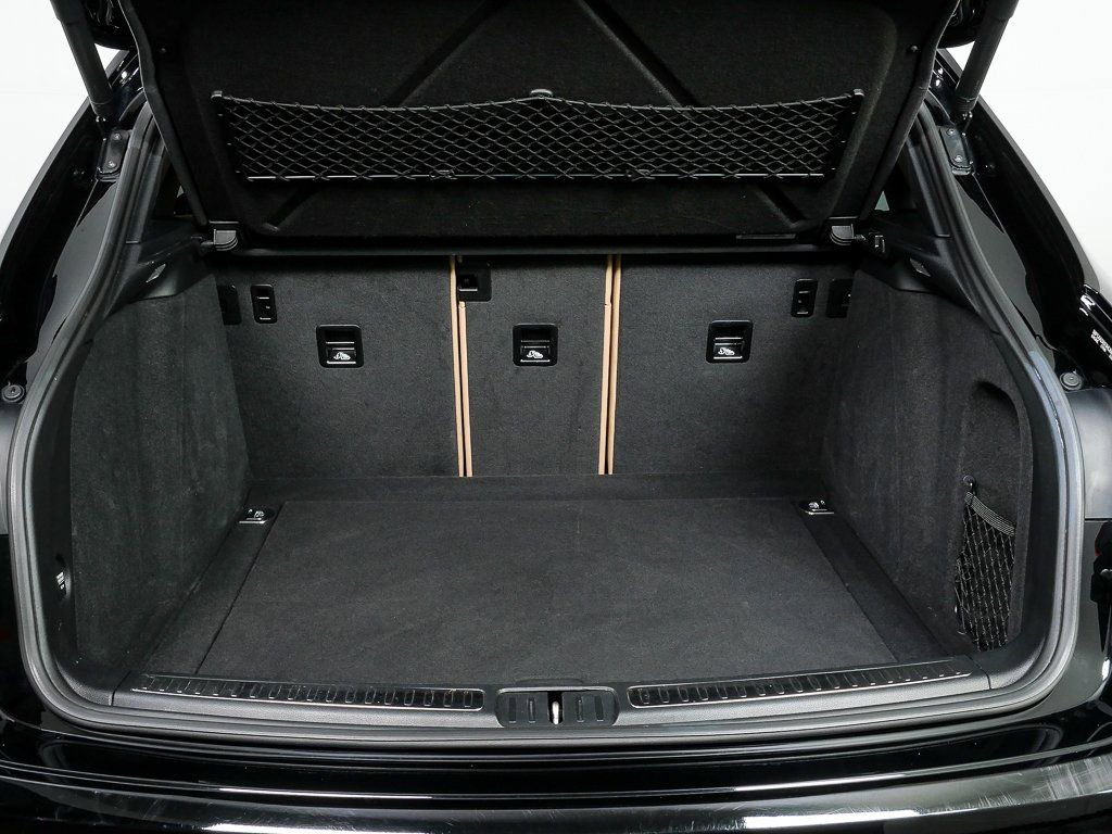 Used 2017 Porsche Macan AWD image 30