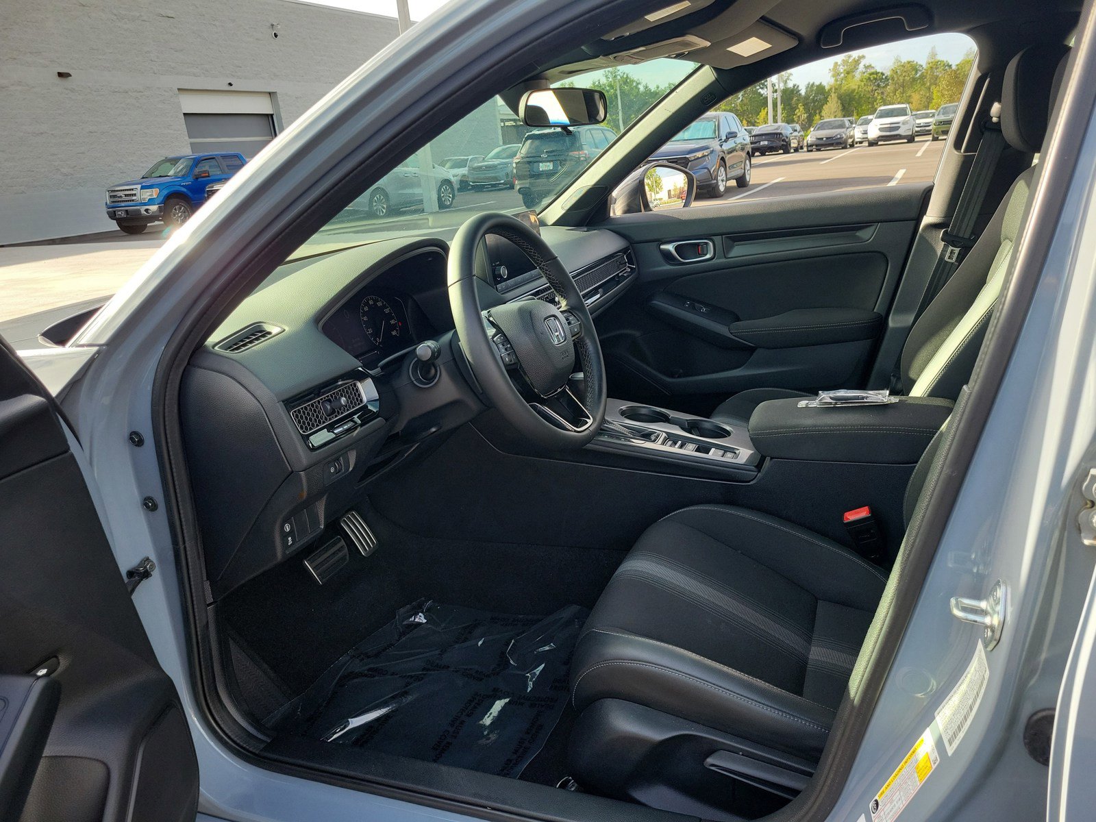 Used 2023 Honda Civic Sport image 15