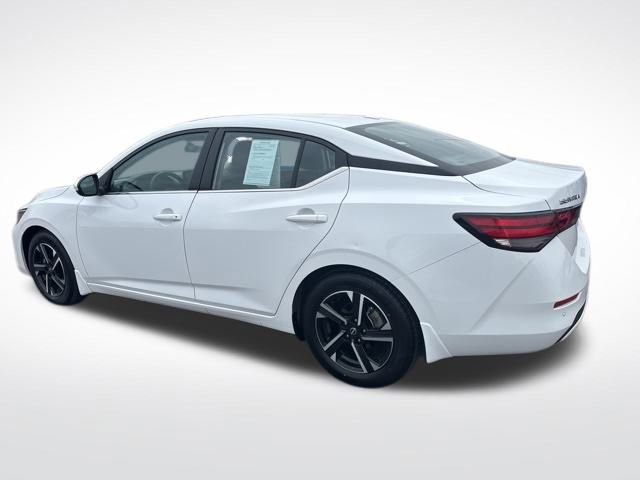 Used 2025 Nissan Sentra SV image 3
