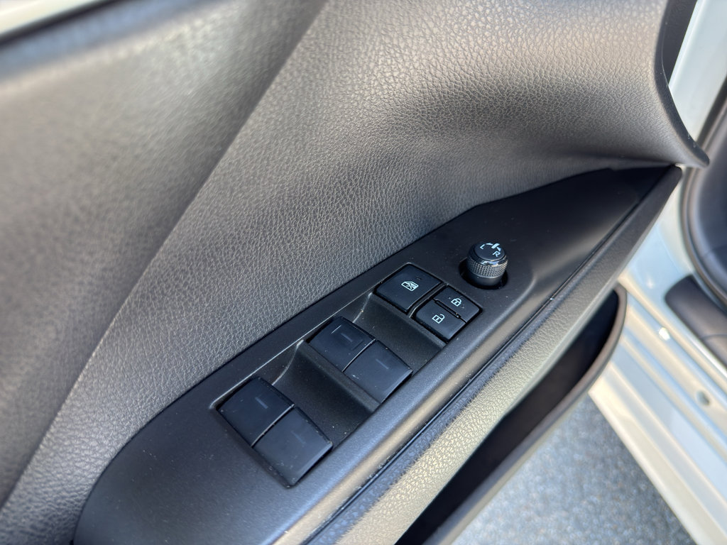 Used 2024 Toyota Camry SE FWD image 23