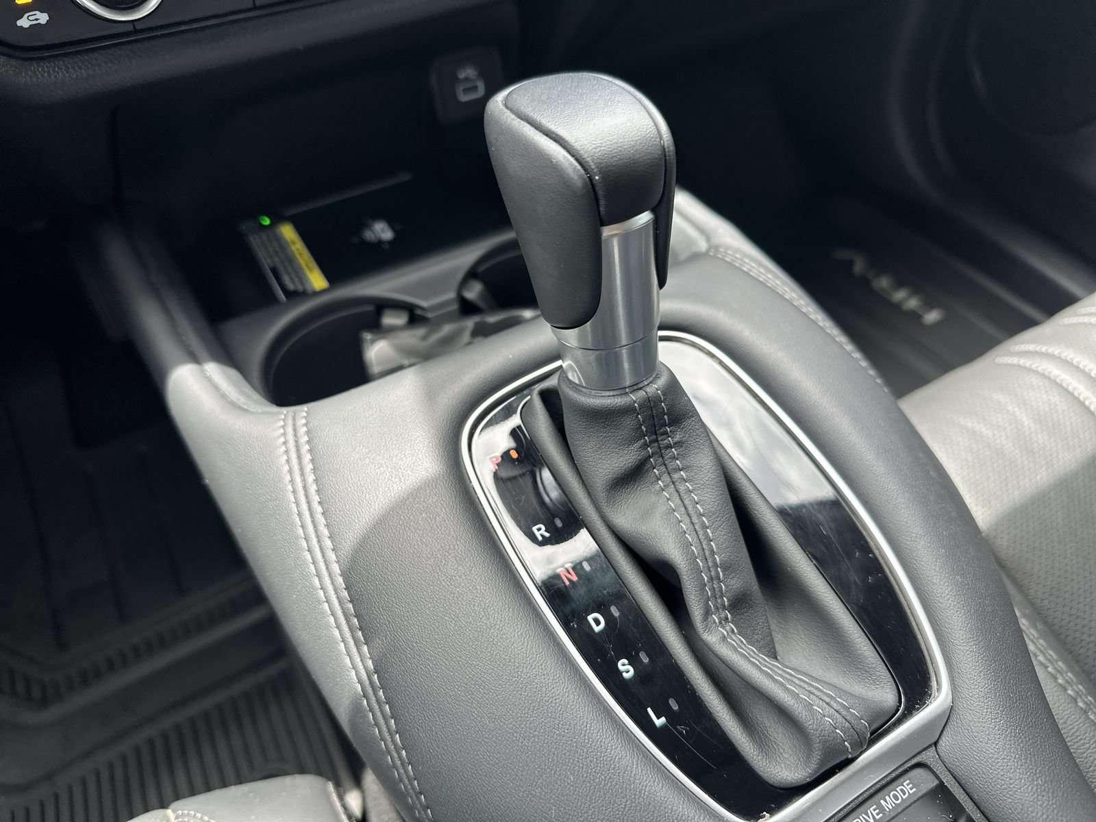 Used 2025 Honda HR-V EX-L image 30