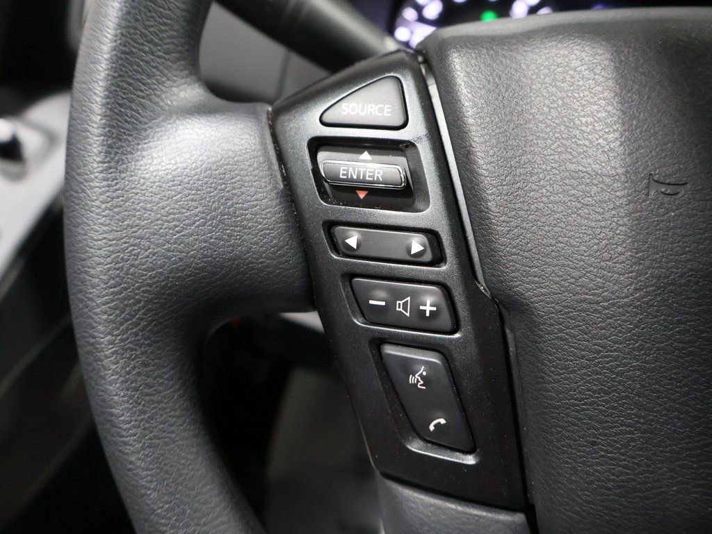 Used 2024 Nissan Frontier SV image 34