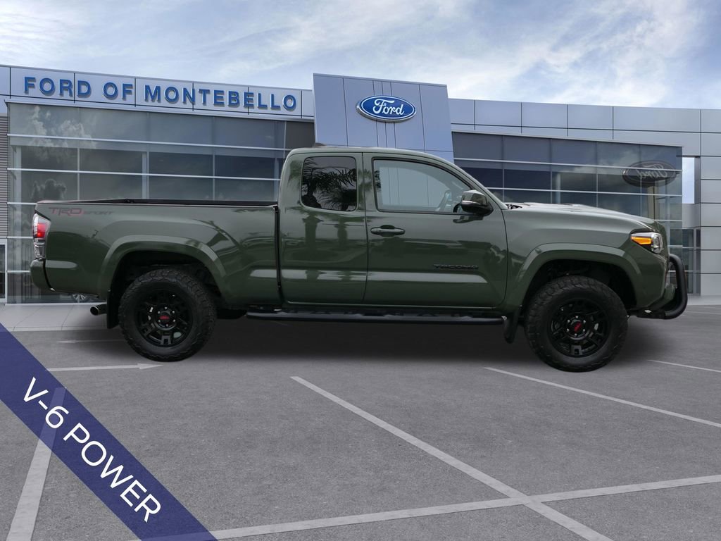 Used 2022 Toyota Tacoma TRD Sport w/ TRD Premium Sport Package RWD image 2