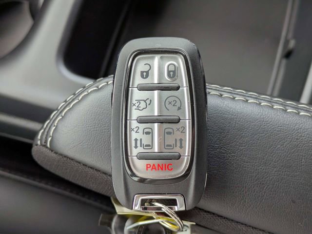 New 2026 Chrysler Pacifica Select FWD image 30