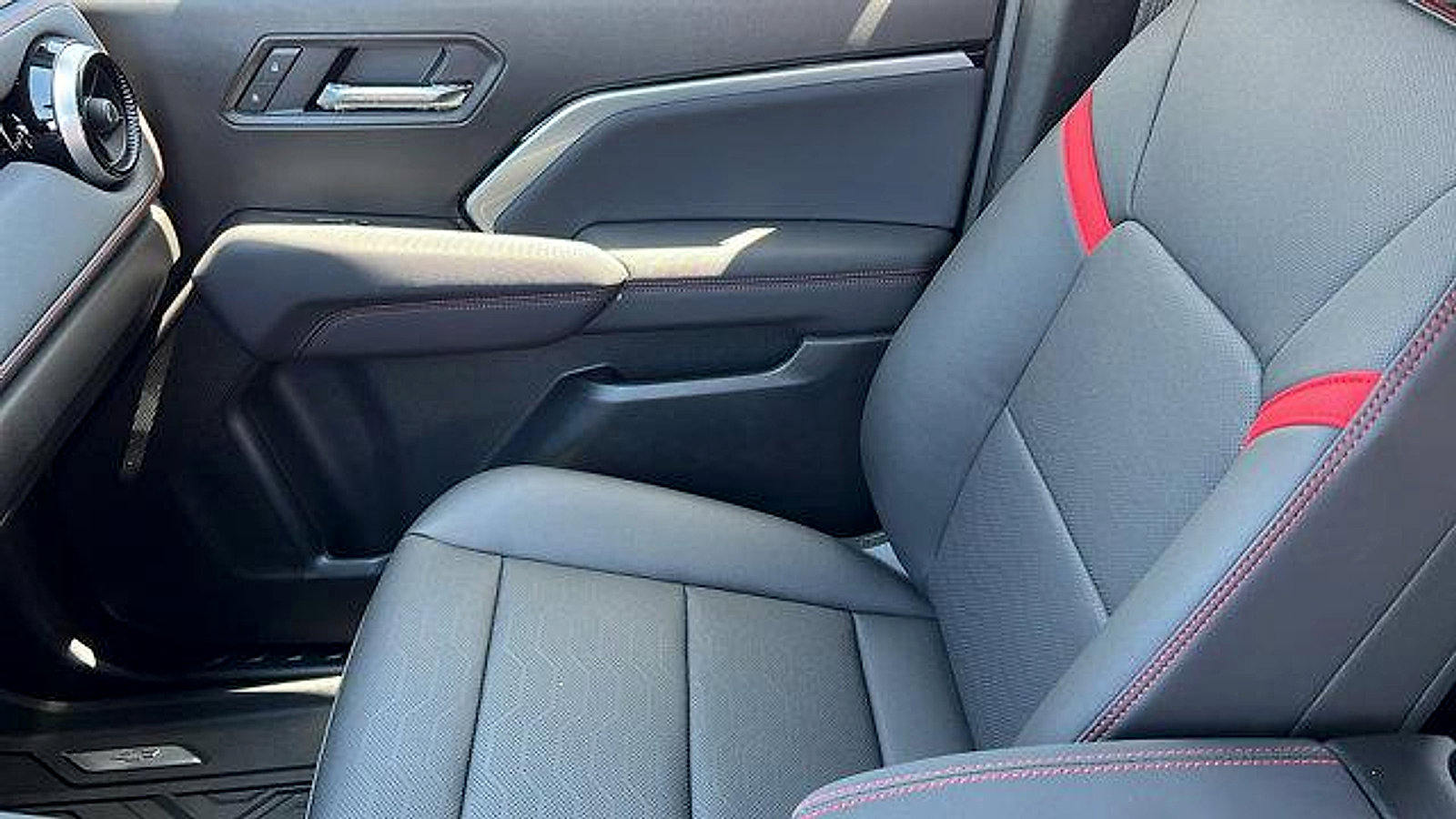 New 2026 Chevrolet Colorado Z71 w/ Technology Package image 21