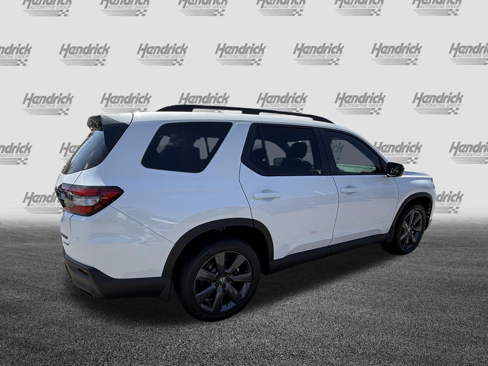 New 2026 Honda Pilot Sport image 11