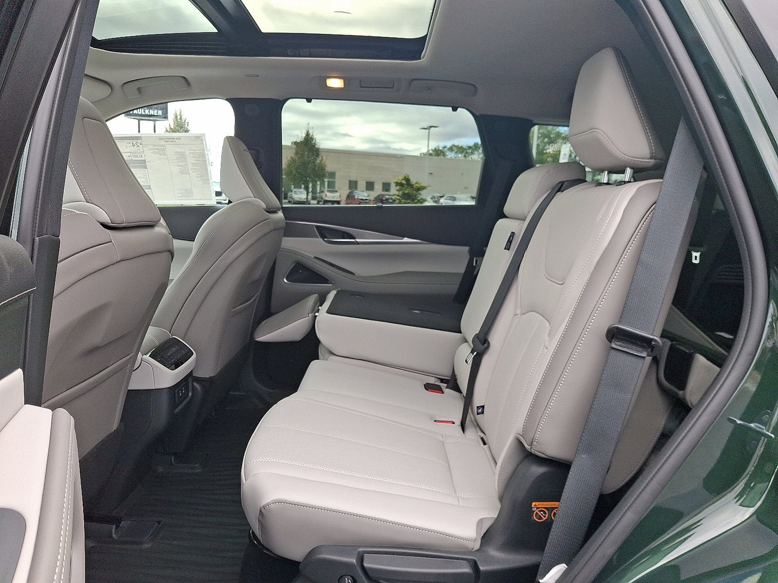 New 2026 INFINITI QX60 Luxe w/ Cargo Package image 7