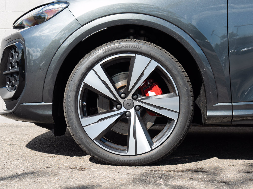 New 2026 Audi SQ5 Premium Plus AWD/4WD image 7