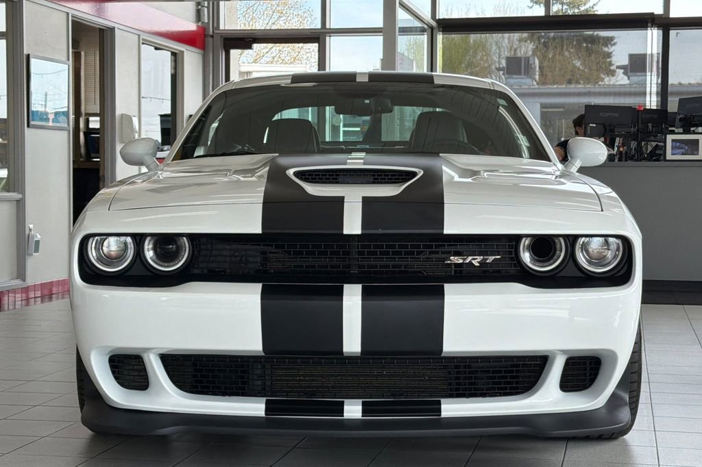 Used 2016 Dodge Challenger SRT Hellcat image 6