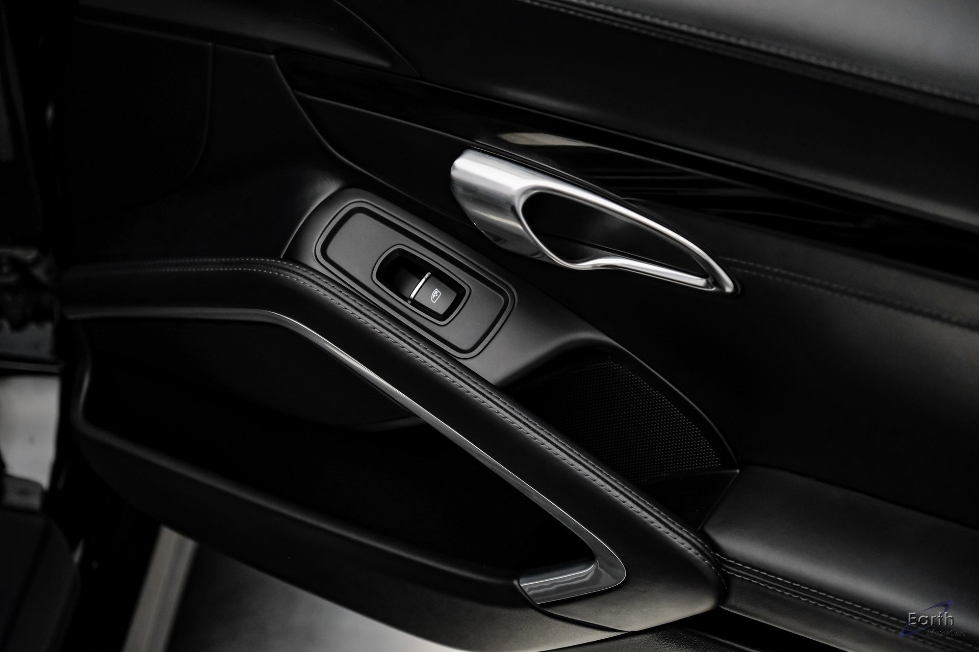 Used 2015 Porsche 911 Turbo image 81