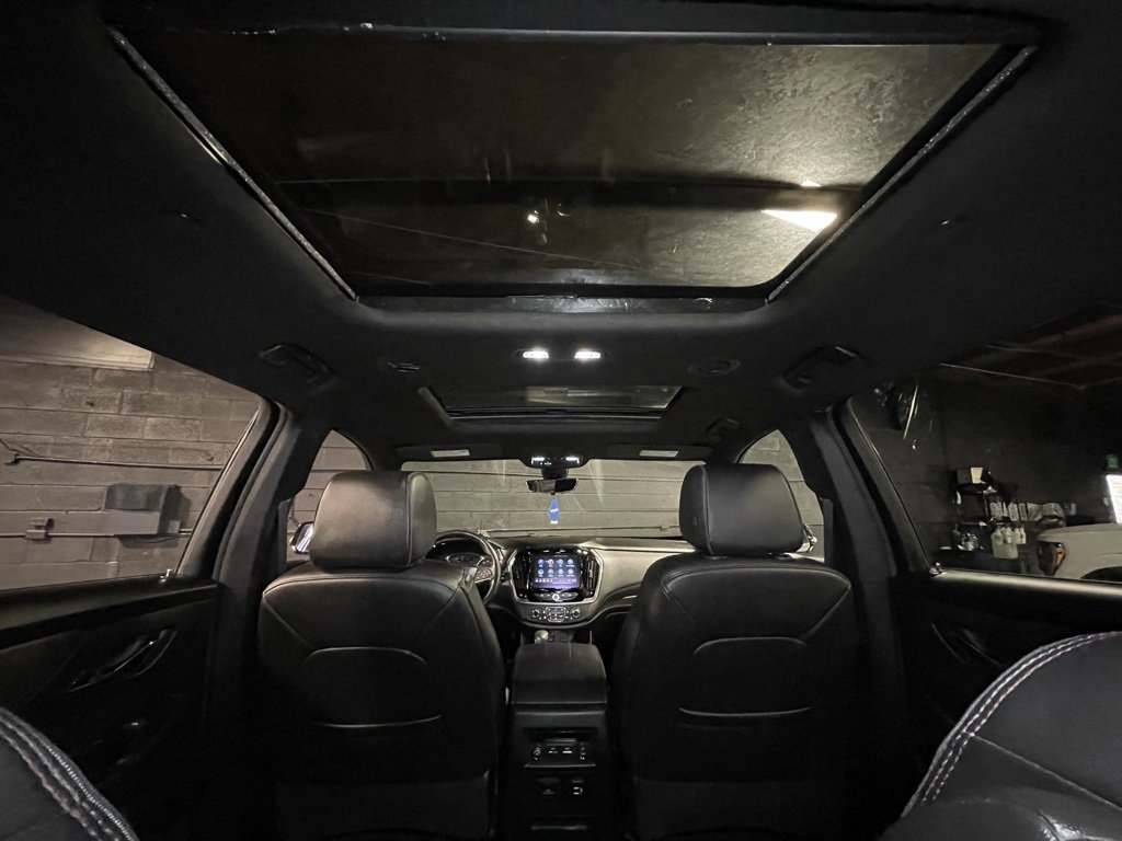 Used 2023 Chevrolet Traverse RS image 38