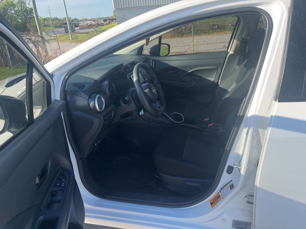 Used 2023 Nissan Versa S w/ S Plus Package FWD image 6