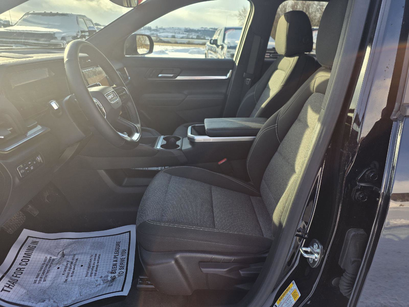 Used 2025 GMC Terrain Elevation image 17