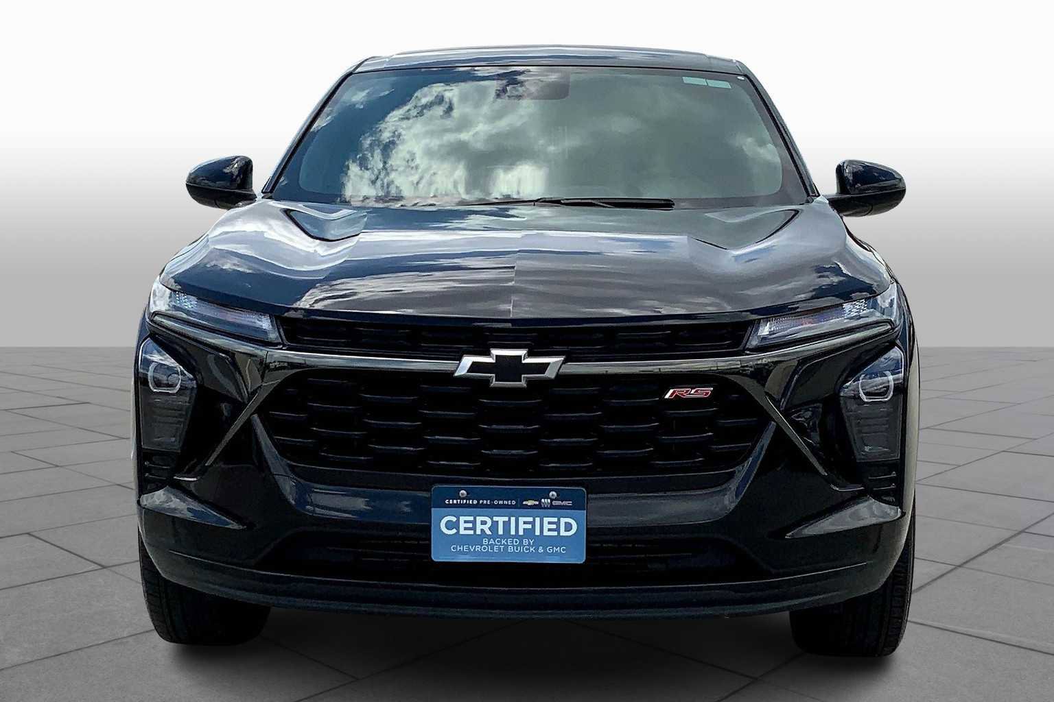 Certified 2024 Chevrolet Trax RS image 3