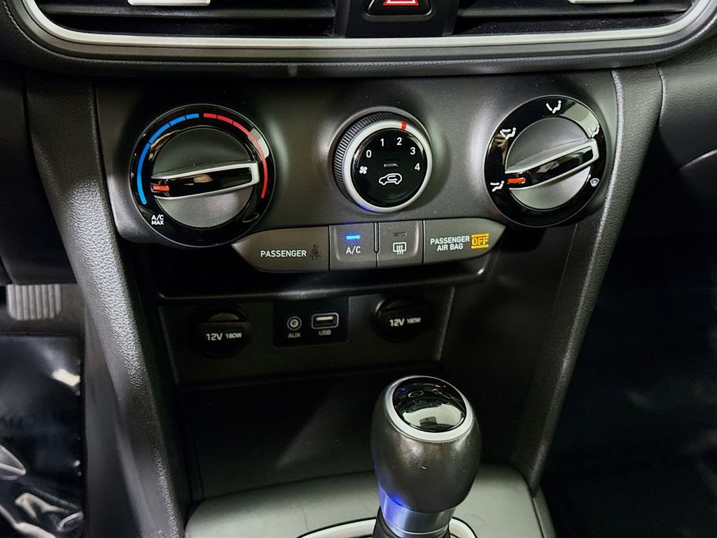 Used 2018 Hyundai Kona SEL image 6