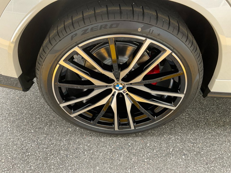 New 2026 BMW X6 xDrive40i image 23