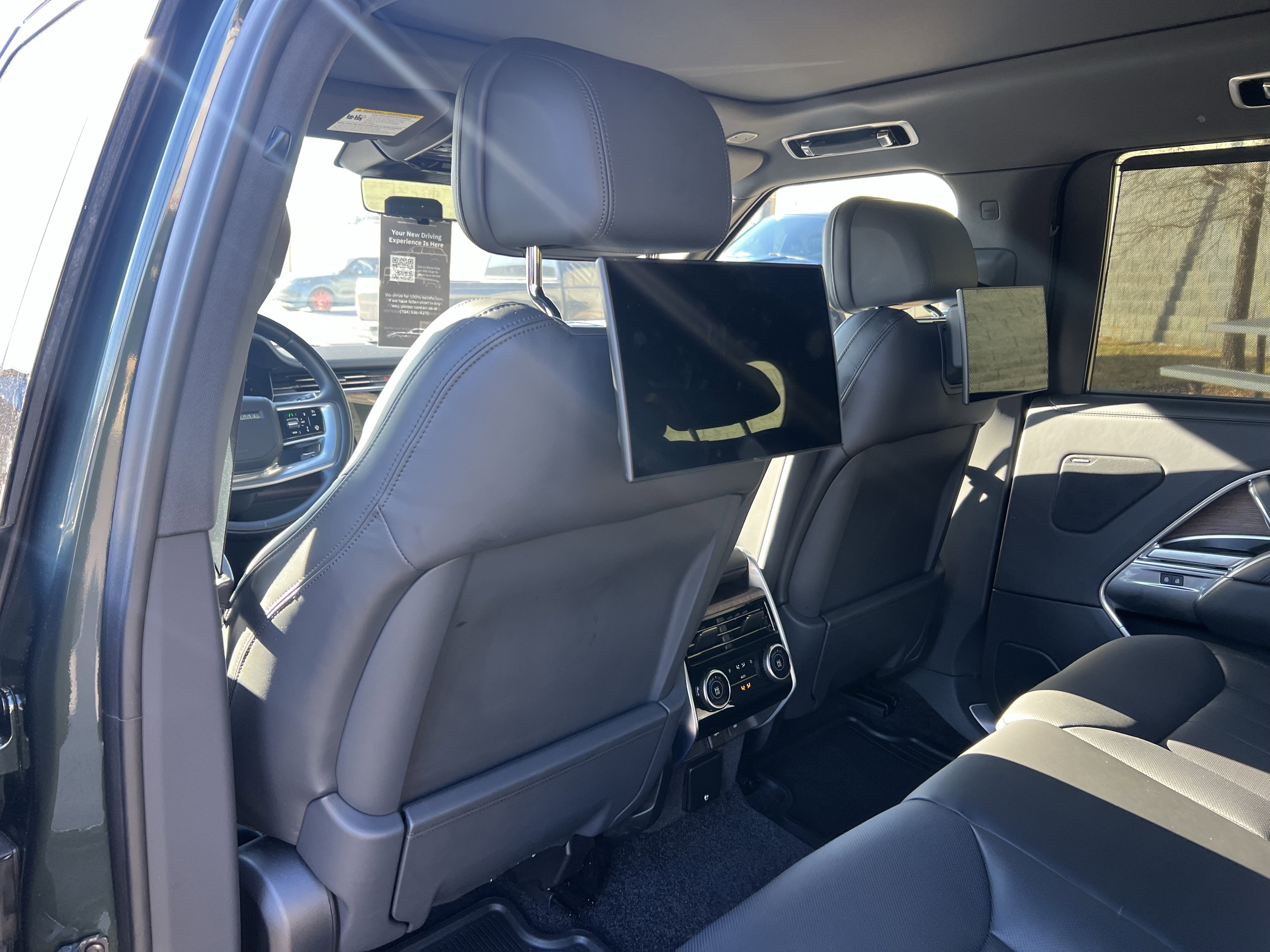 Certified 2025 Land Rover Range Rover Long Wheelbase SE image 34