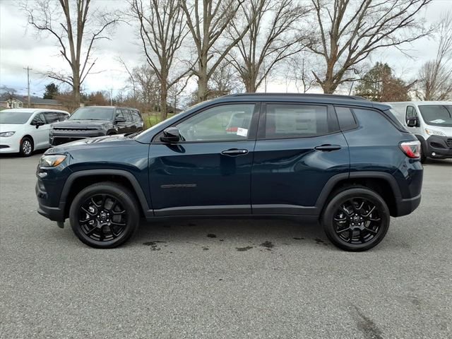 New 2026 Jeep Compass Latitude AWD/4WD image 10
