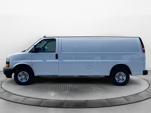 Used 2021 Chevrolet Express 2500 Work Van w/ Driver Convenience Package image 2