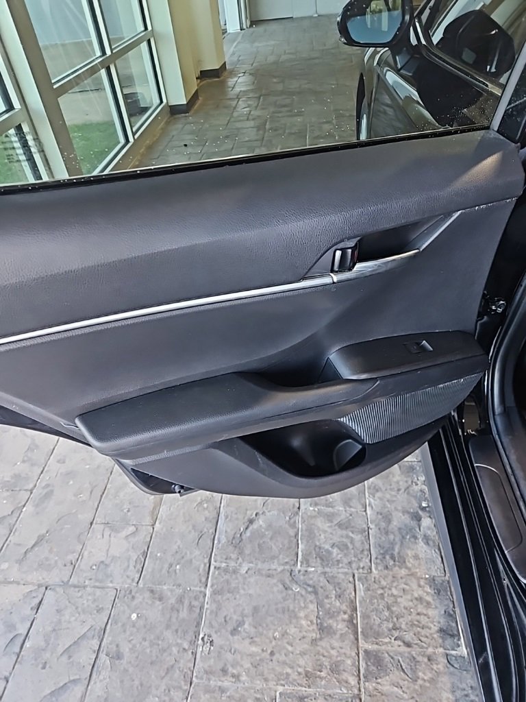 Used 2023 Toyota Camry LE image 20