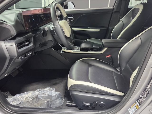 Used 2025 Kia K4 GT-Line w/ GT-Line Premium Package FWD image 5