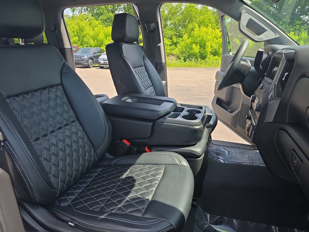 Used 2024 Chevrolet Silverado 1500 Custom AWD/4WD image 10