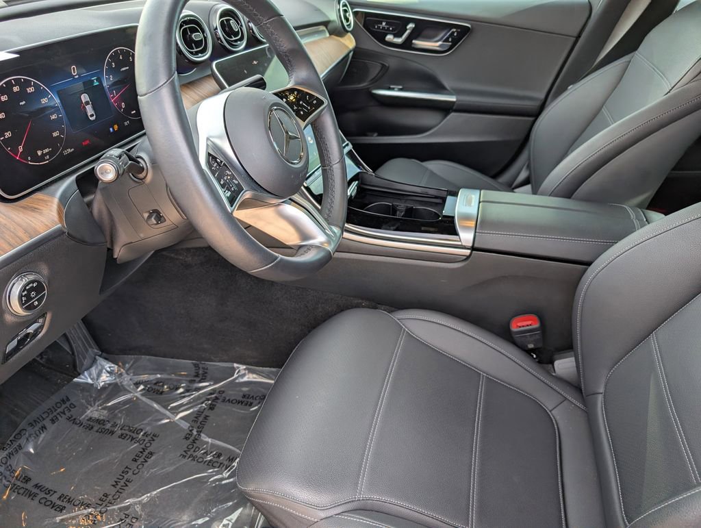 Used 2025 Mercedes-Benz C 300 4MATIC Sedan image 11