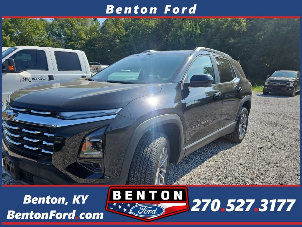 Used 2025 Chevrolet Equinox LT w/ Convenience Package II FWD image 1