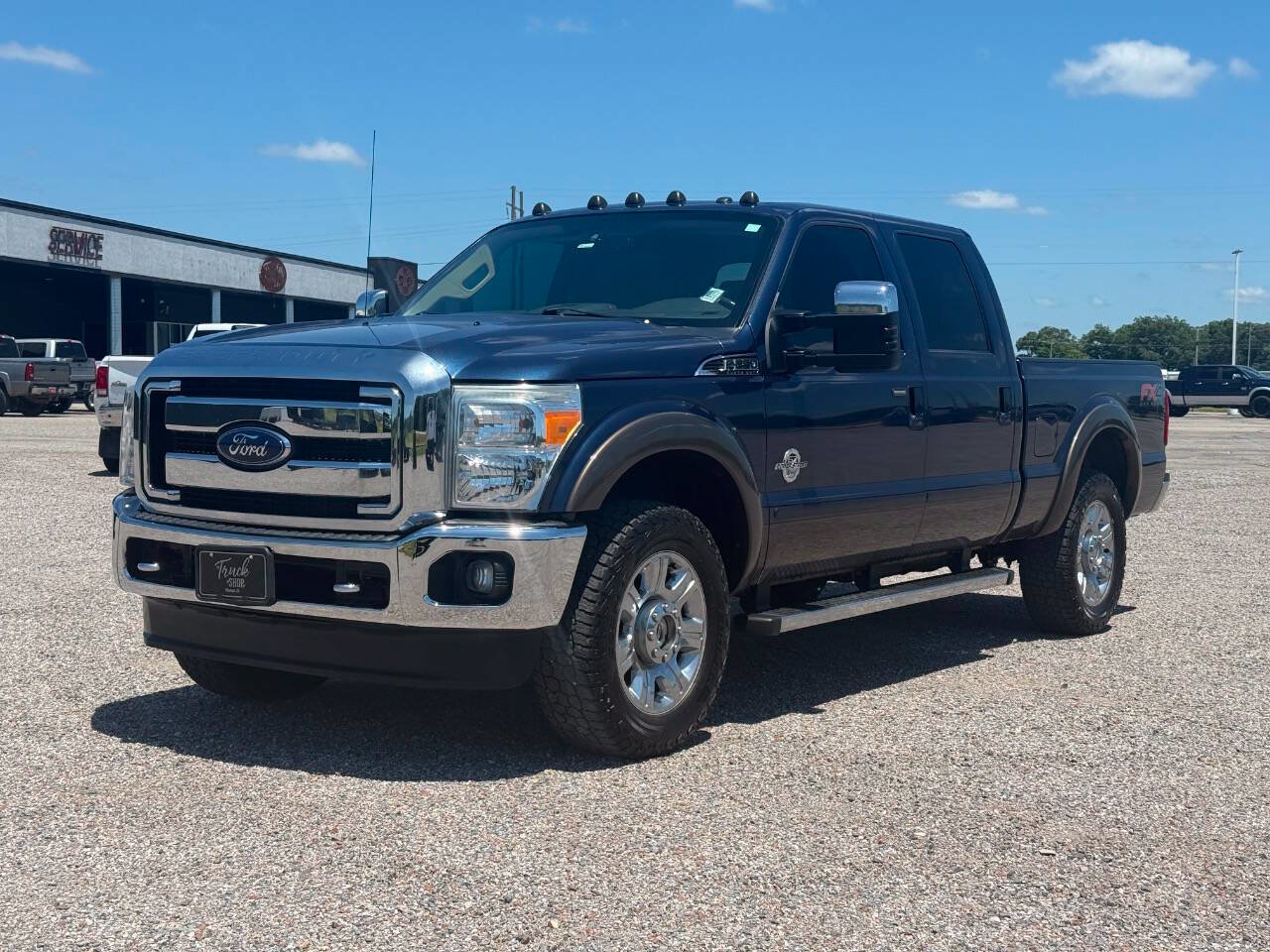 Used 2016 Ford F250 Lariat w/ Lariat Ultimate Package AWD/4WD image 1