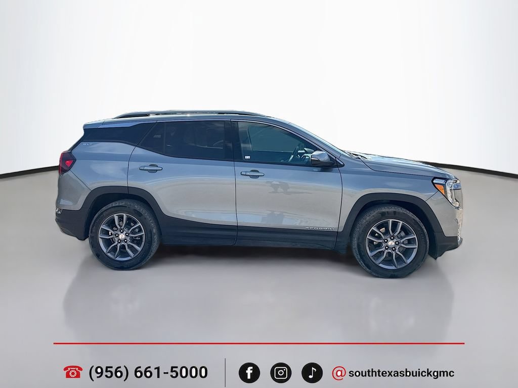 Used 2024 GMC Terrain SLT AWD/4WD image 9