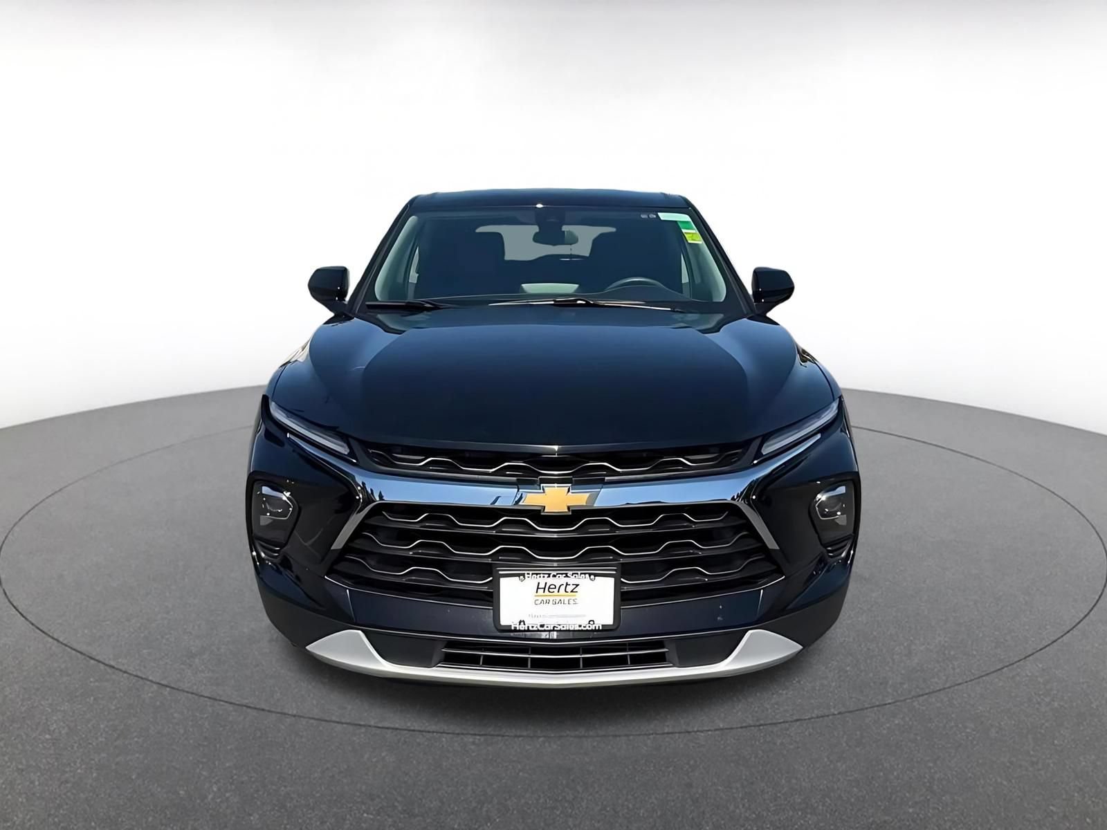 Used 2025 Chevrolet Blazer LT FWD image 4