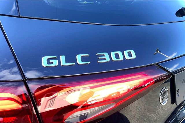 Used 2025 Mercedes-Benz GLC 300 4MATIC image 8