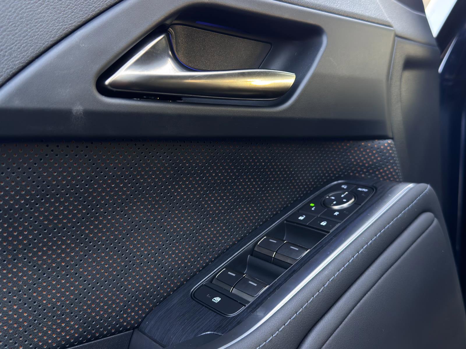 Used 2024 Lexus GX 550 GX 550 Premium w/ Accessory Package (31) image 15