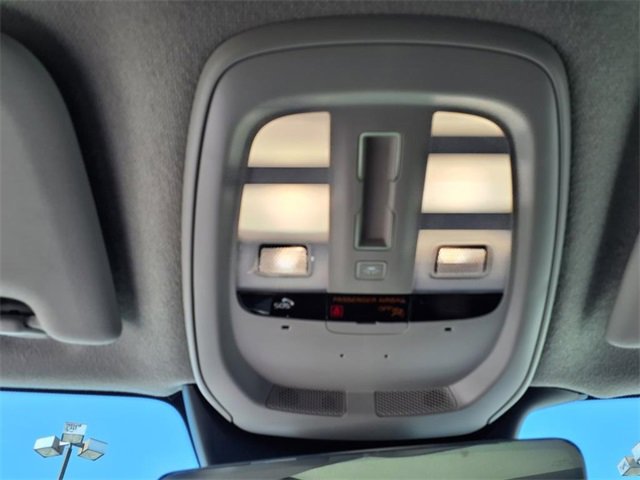 Used 2023 Volvo XC40 B5 Plus w/ Protection Package Premier image 26