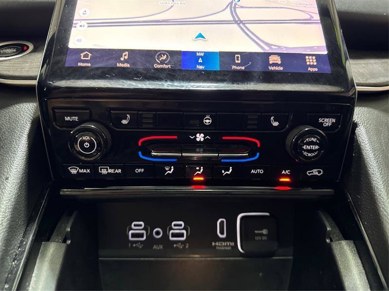 Used 2023 Jeep Grand Cherokee 4WD 4xe image 29