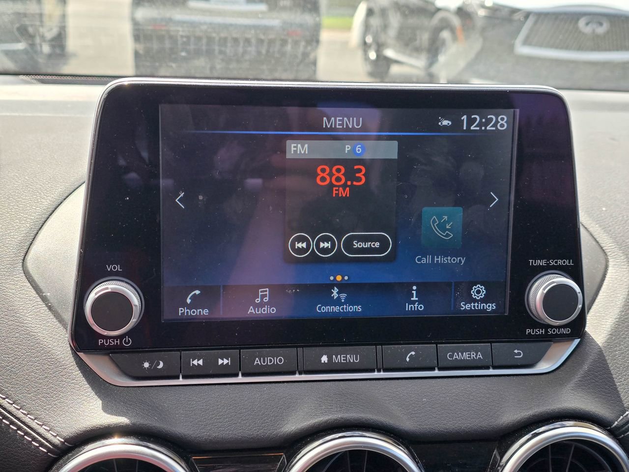 Used 2025 Nissan Sentra SV FWD image 16