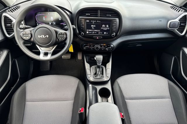 Used 2024 Kia Soul LX w/ Option Group 015 image 13