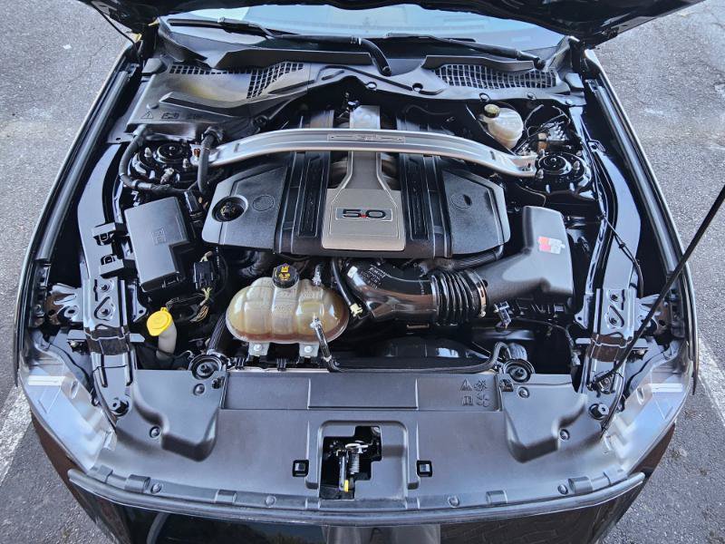 Used 2018 Ford Mustang GT Premium w/ Equipment Group 401A RWD image 35