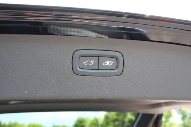 Certified 2024 Volvo XC90 T8 Ultimate w/ Protection Package Premier AWD/4WD image 5