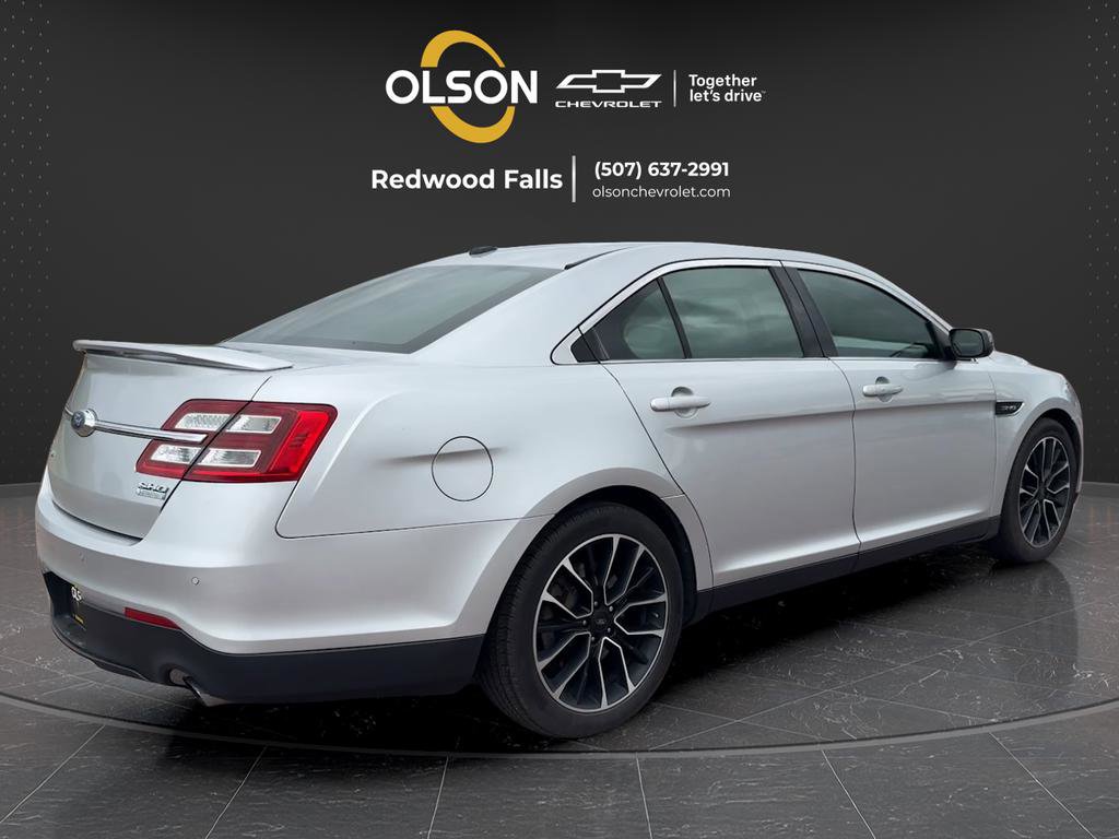 Used 2018 Ford Taurus SHO AWD/4WD image 5