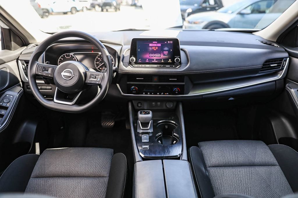 Used 2024 Nissan Rogue SV FWD image 7