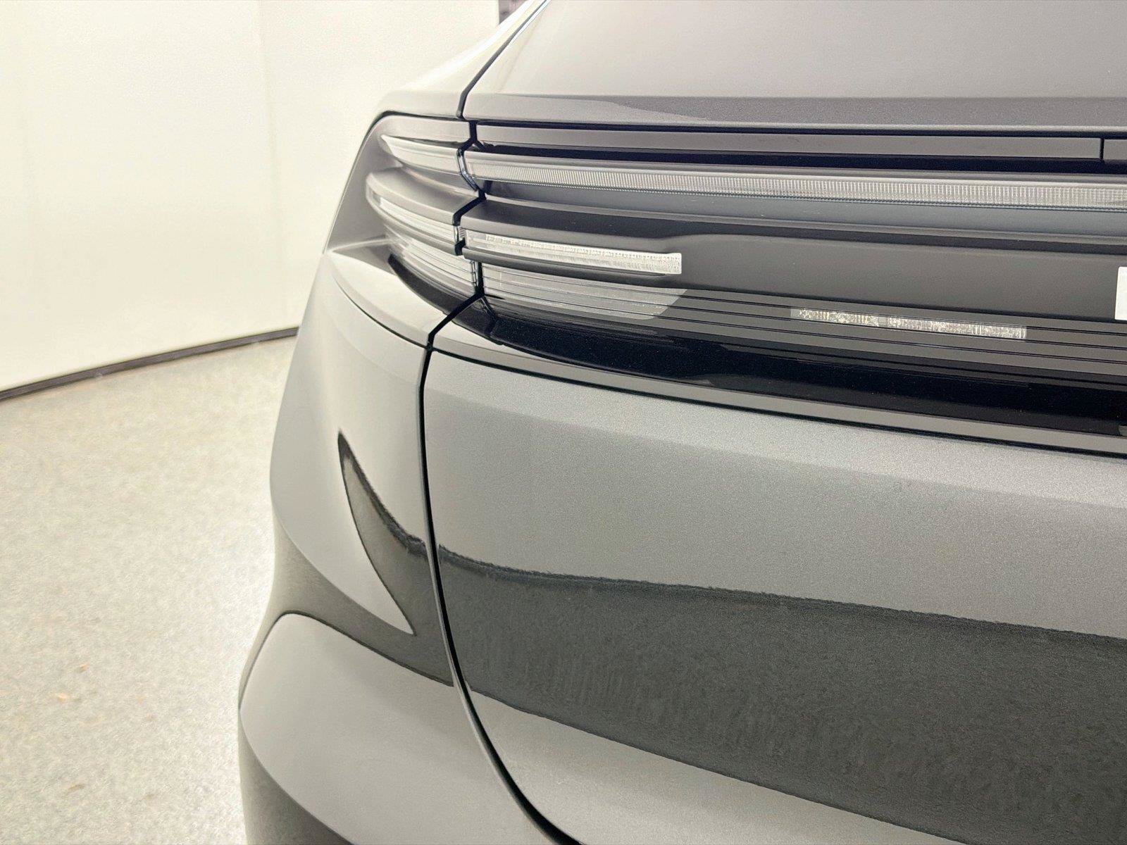 Certified 2026 Porsche Macan Electric RWD image 16