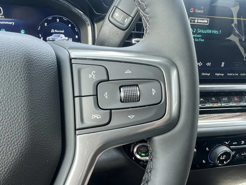New 2025 Chevrolet Silverado 1500 LT AWD/4WD image 16