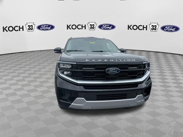 New 2025 Ford Expedition Platinum w/ Platinum Ultimate Package AWD/4WD image 3